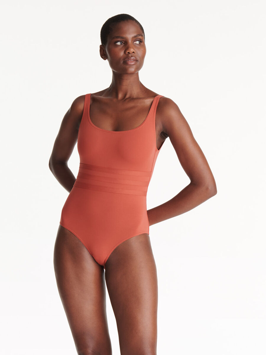 Asia Tank one-piece standard view �