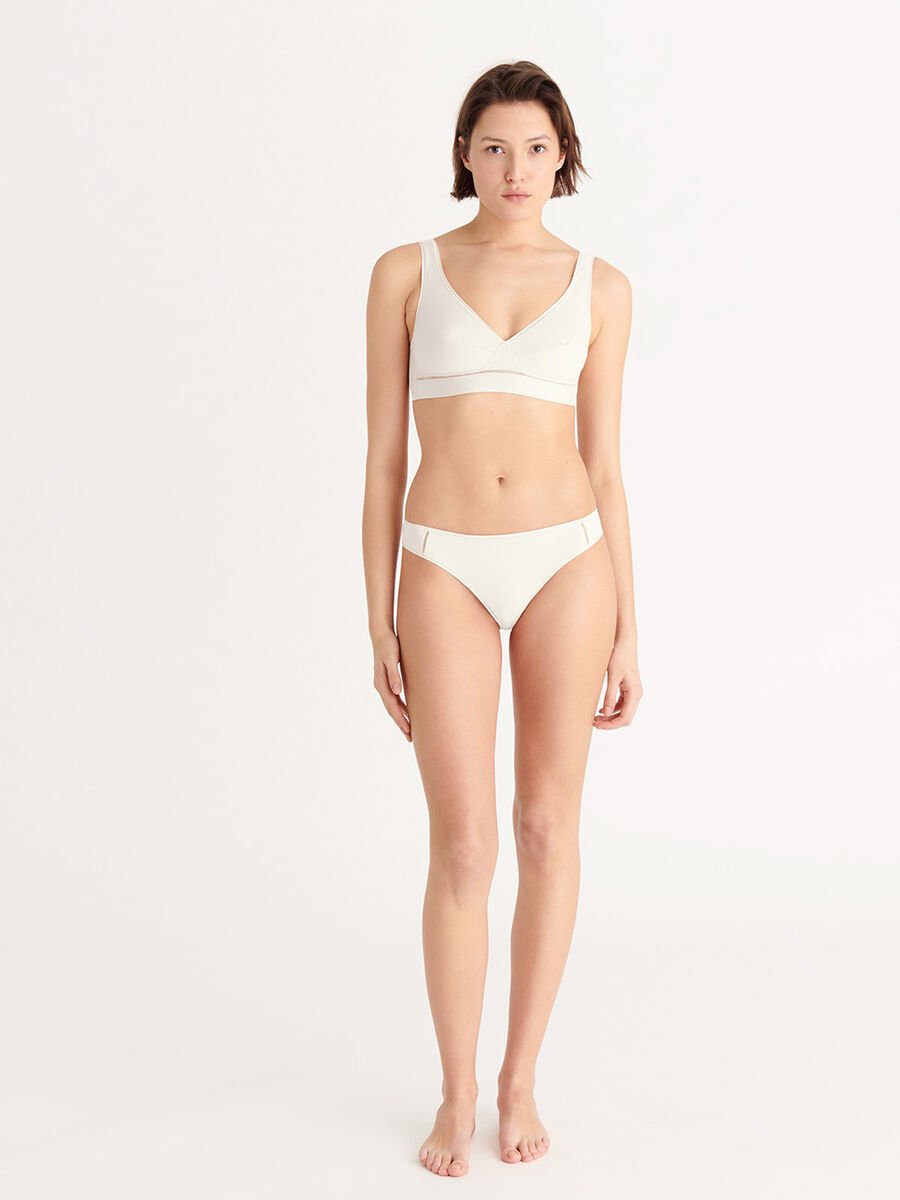 Mika soyeuse Tanga standard view �