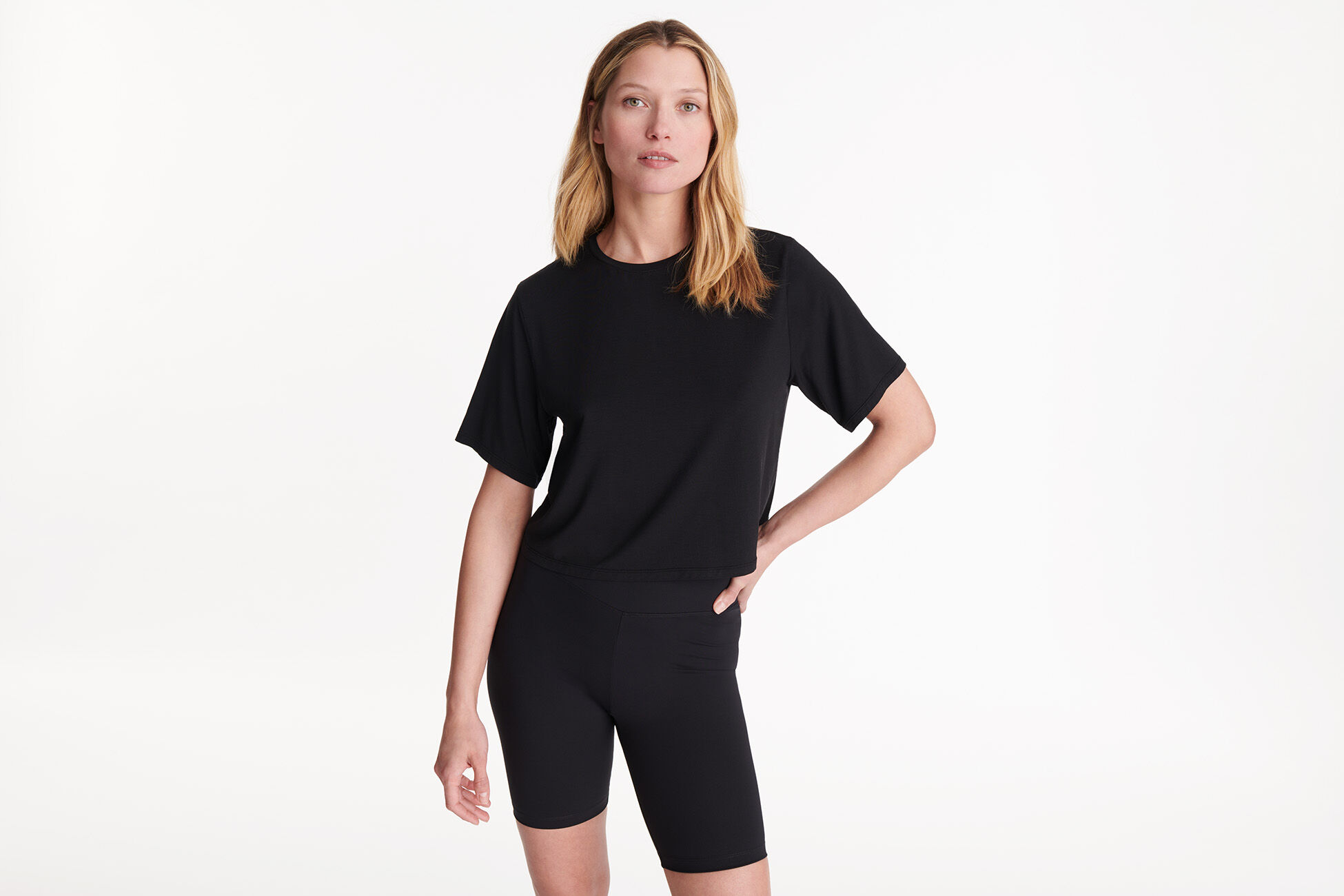 Felicia T-shirt standard view NaN