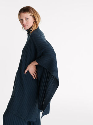 Magnifique Poncho standard view 3