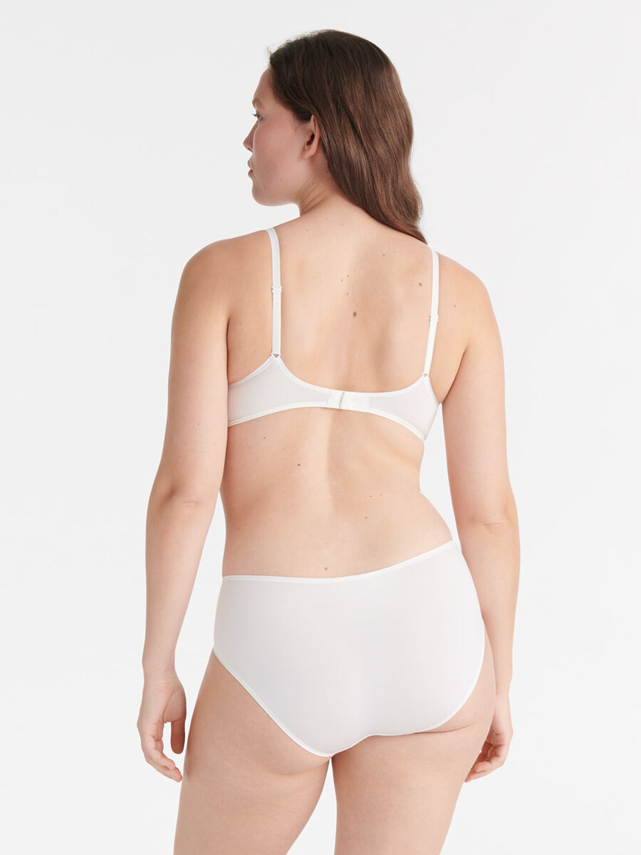 Monica soyeuse Shorty standard vista 3 su 6