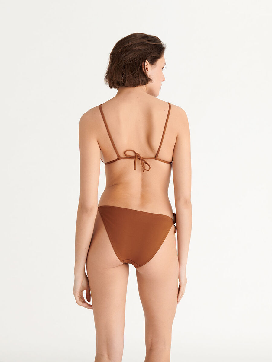 Mouna Small triangle bikini top standard view �