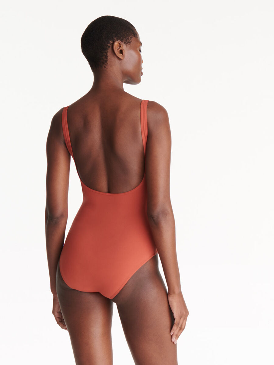 Asia Tank one-piece standard view �