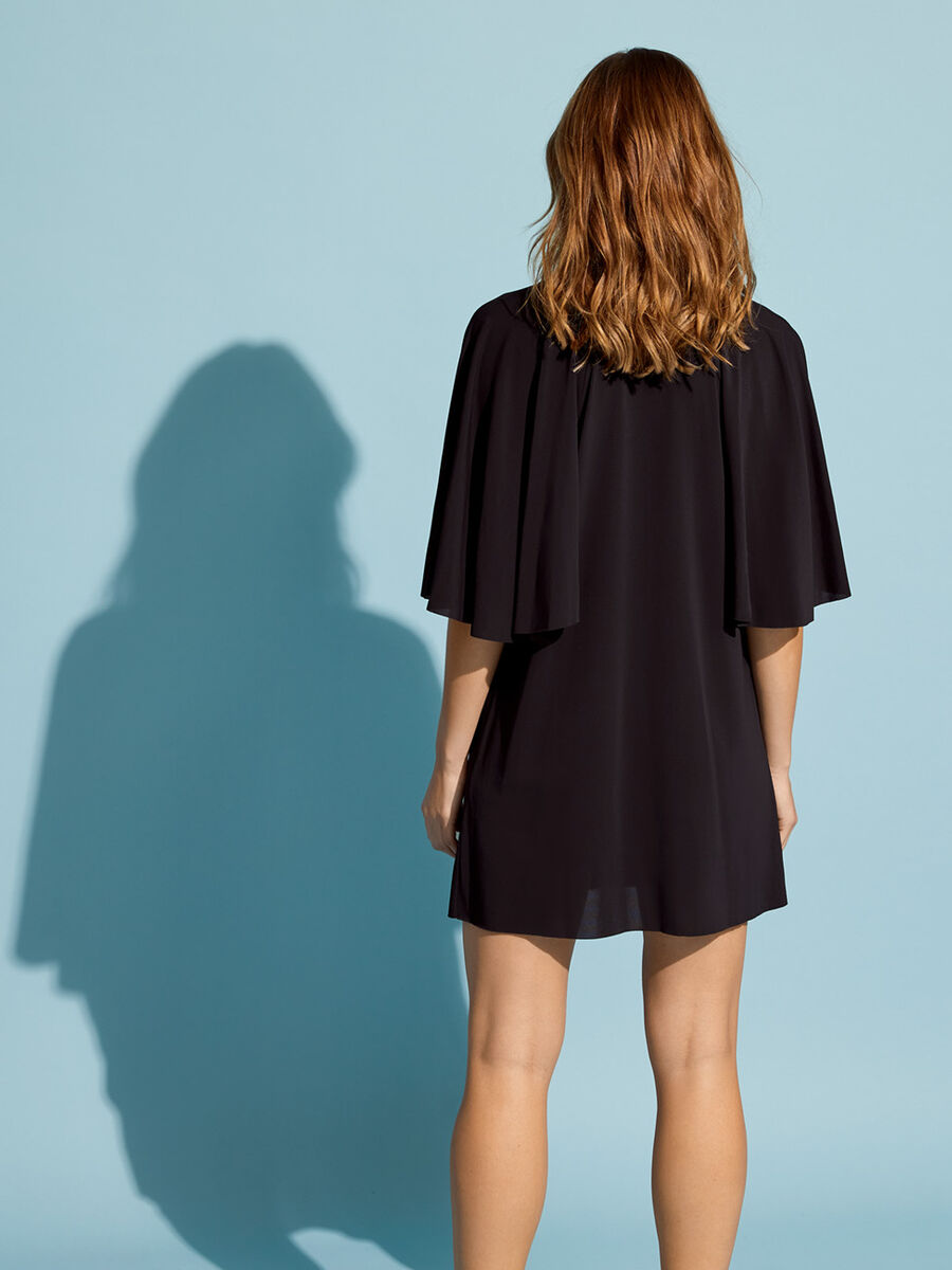 Lina Robe courte vue standard NaN