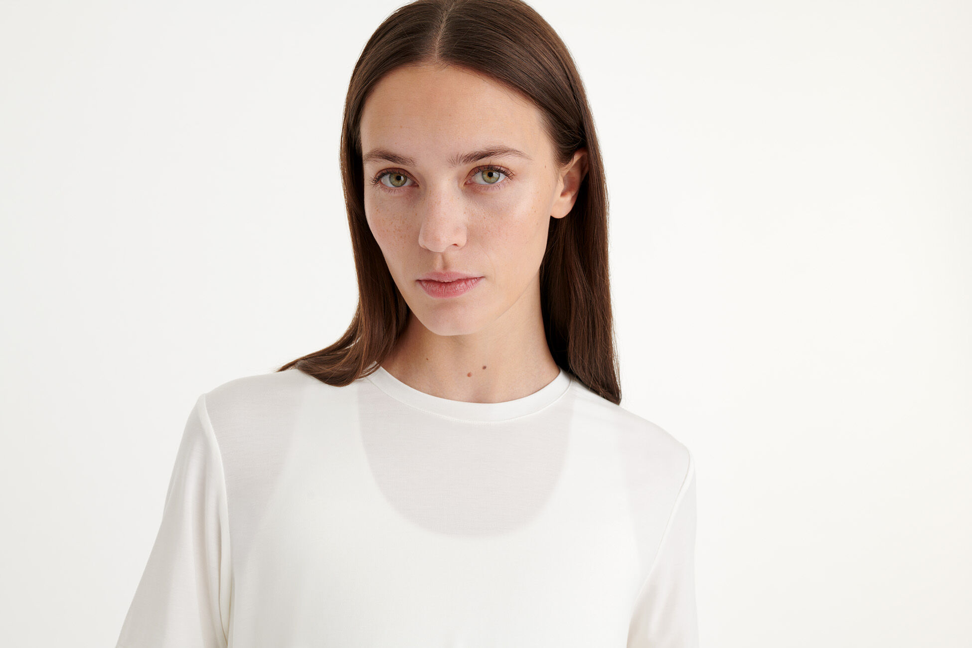 Solo T-shirt standard view NaN