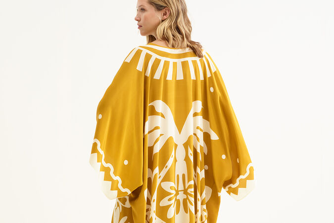 Holi Kaftan standard view 2