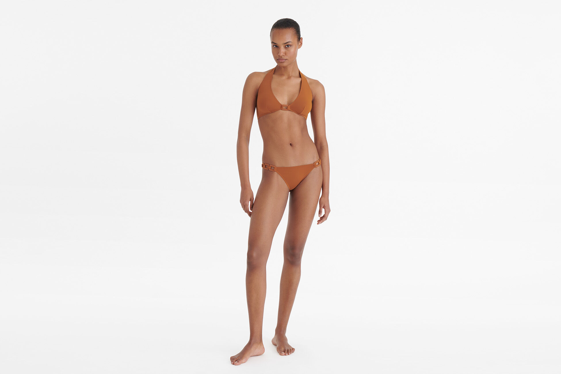 Navire Full-cup triangle standard view NaN
