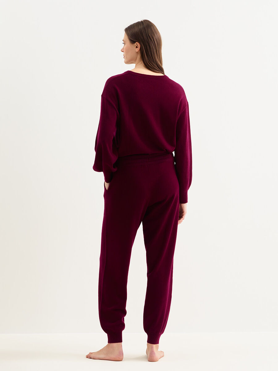 Famous Pullover Standardansicht NaN