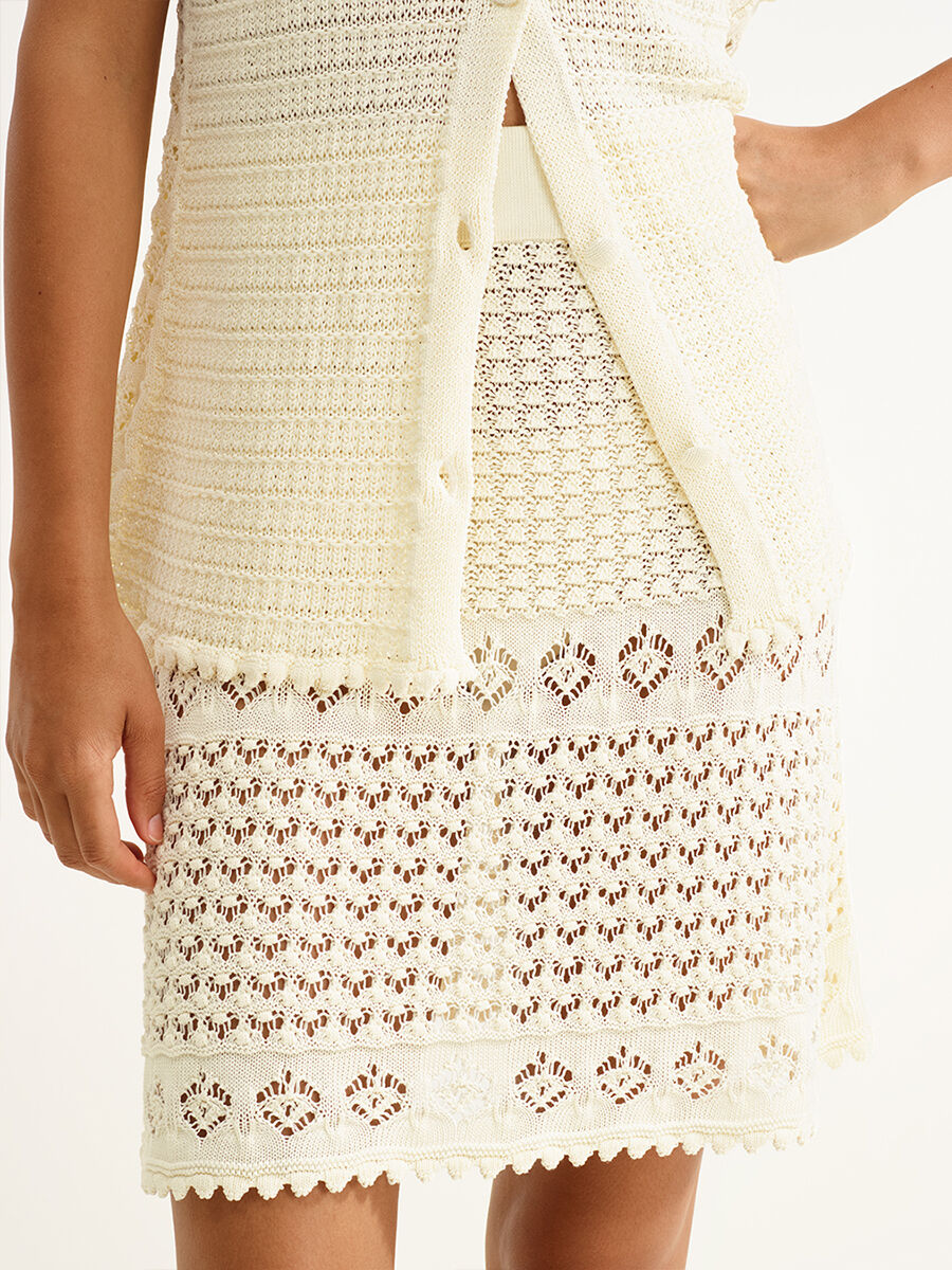 Angela Short skirt standard view �