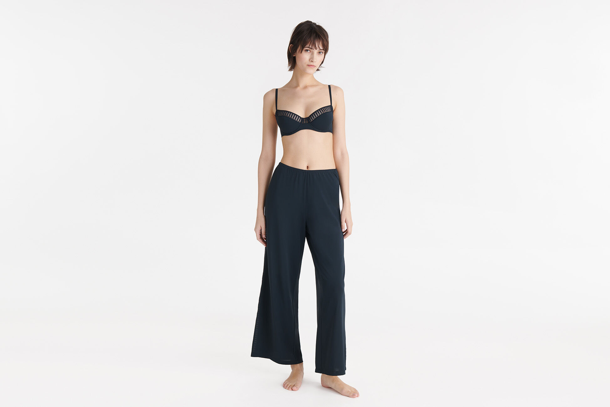 Justine graph Padded bra standard view NaN