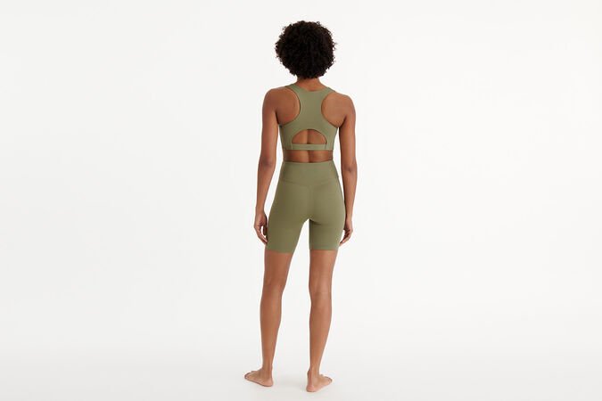 Jeannie Cycliste vue standard 2 sur 4