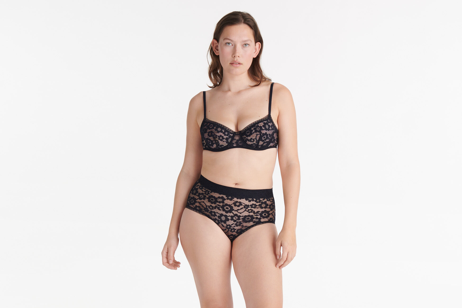 Joyeuse High-waisted briefs standard view �