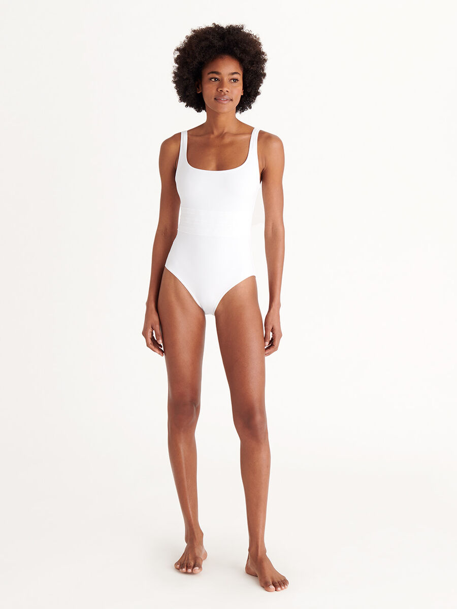 Asia Tank one-piece standard view �