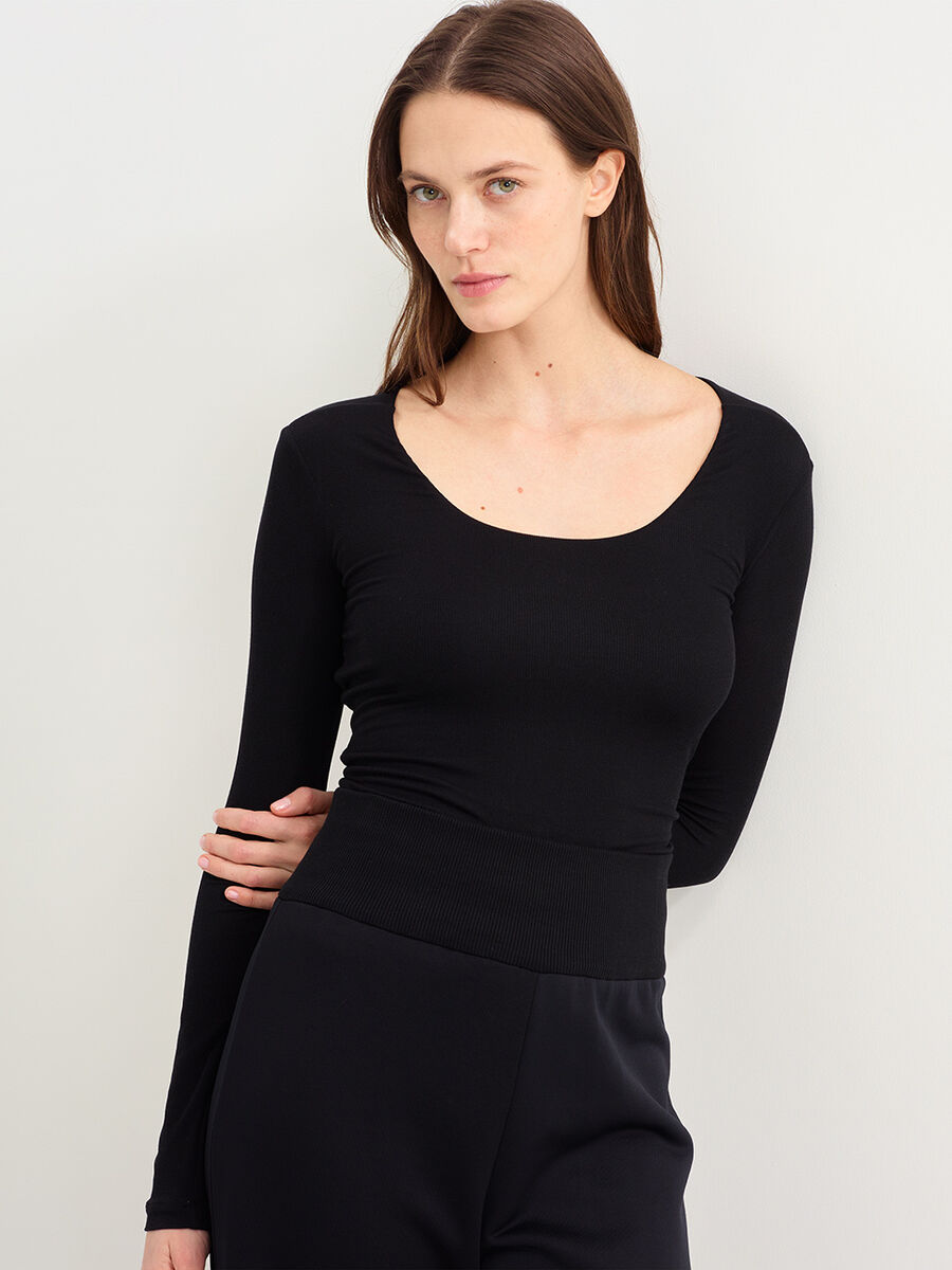 Lottie Long sleeve top standard view NaN