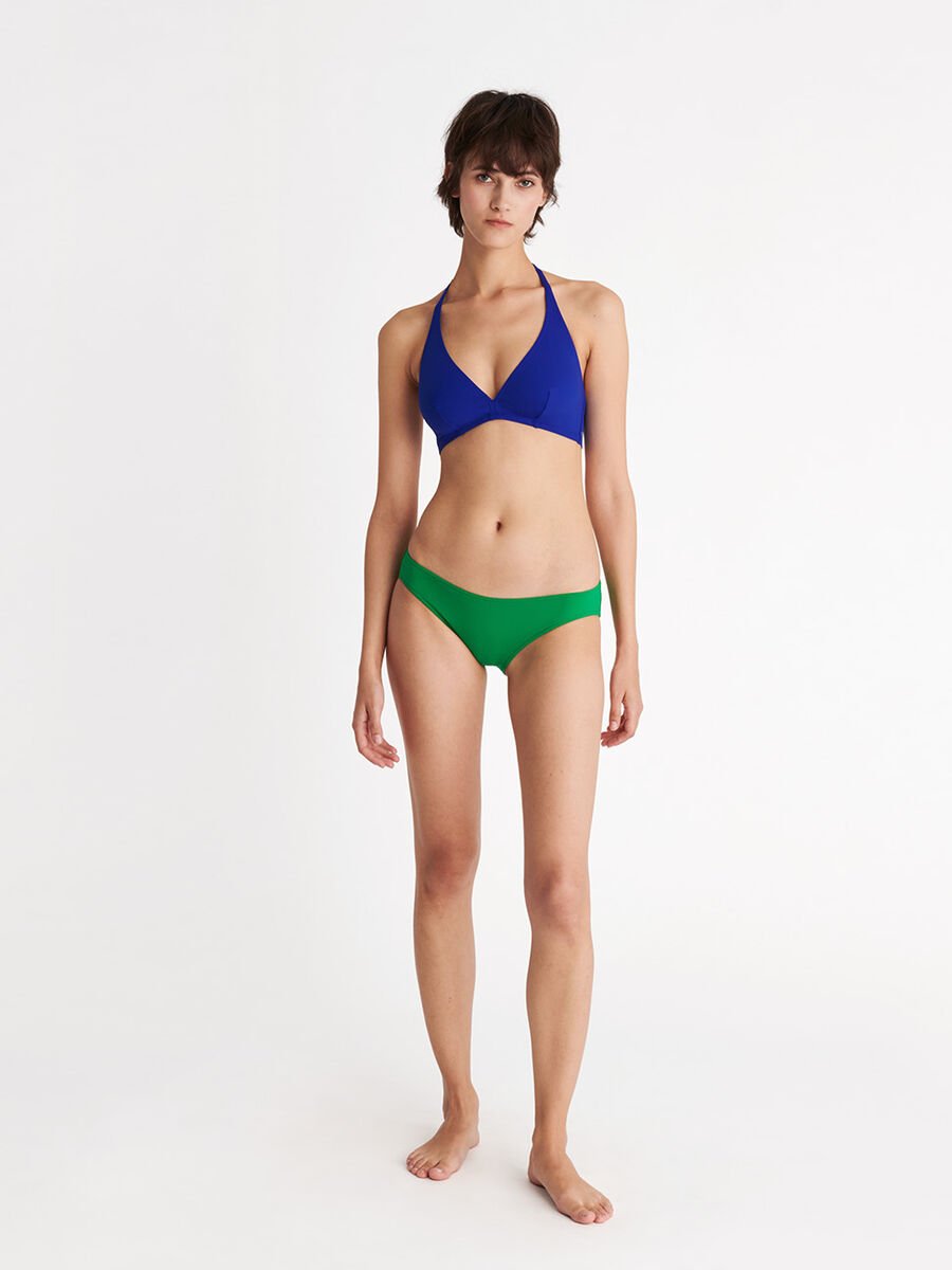 Gang Triángulo de copa entera Vista estándar NaN