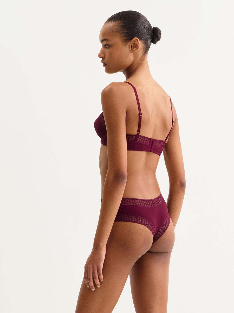 Madeleine graphique Triangle bra standard view NaN