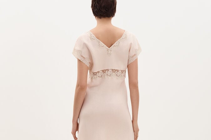 F&eacute;minit&eacute; Vestido Vista est&aacute;ndar 3 de 3