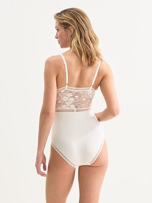 Hortensia Body standard vista 2