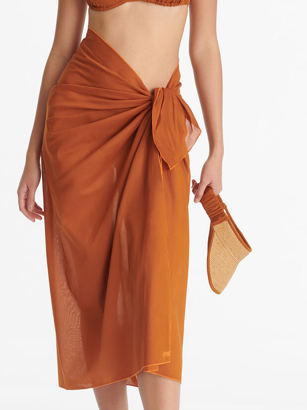 Carla Visera de paja Vista estándar 3