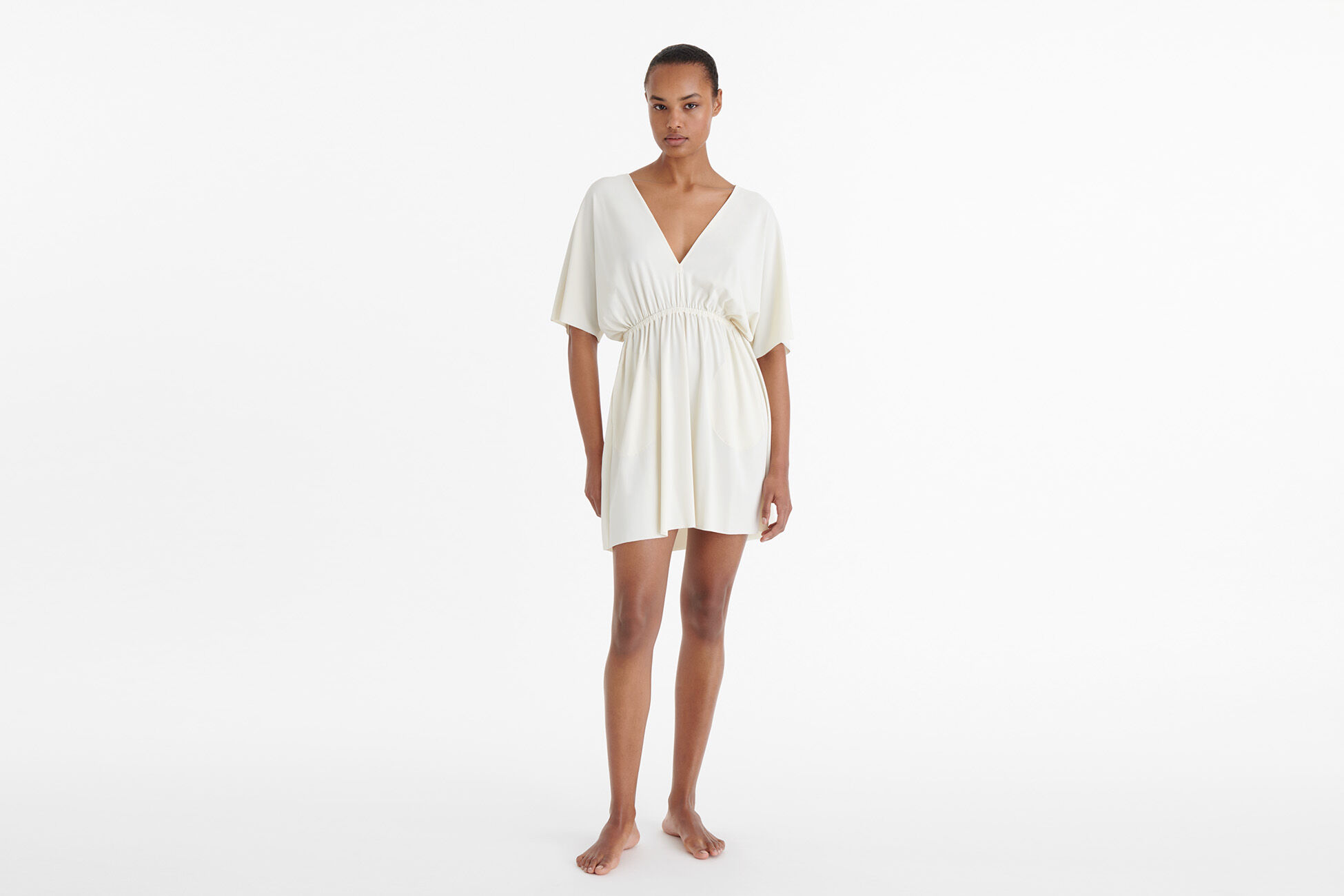 Naia Vestido corto Vista estándar NaN