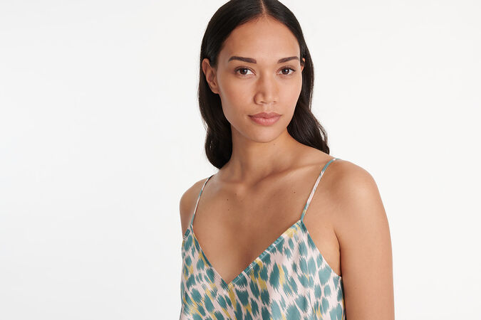 Awara Camisola Vista estándar 2