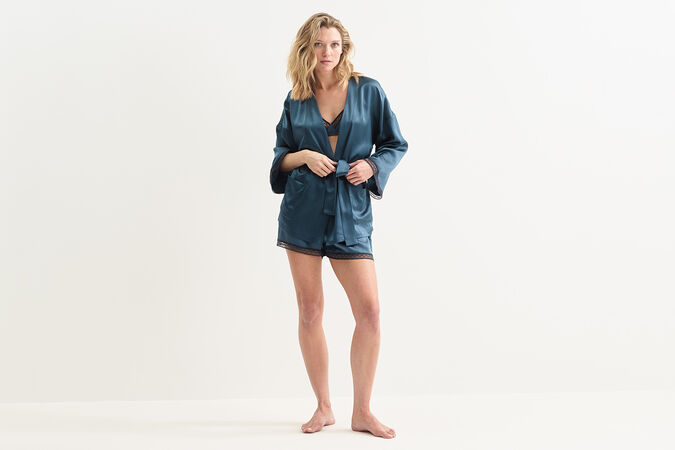 Ondine Kimono standard view 1