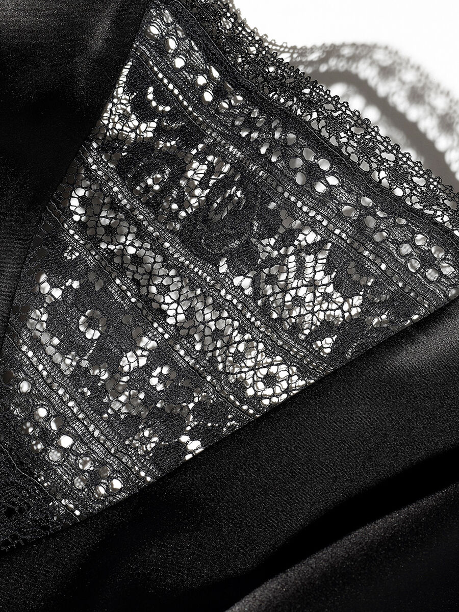 Invisible Nightshirt standard view �