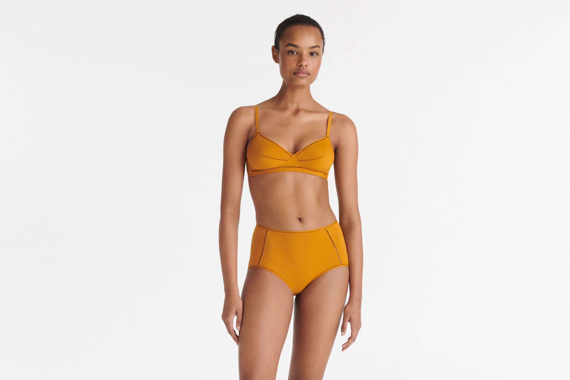 Lydia soyeuse Triangel-BH Standardansicht NaN