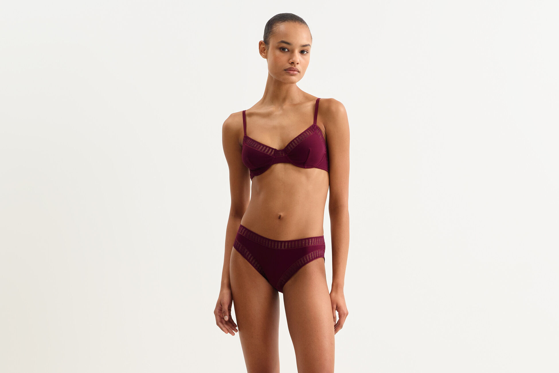 Paulette graph Full-cup bra standard view NaN