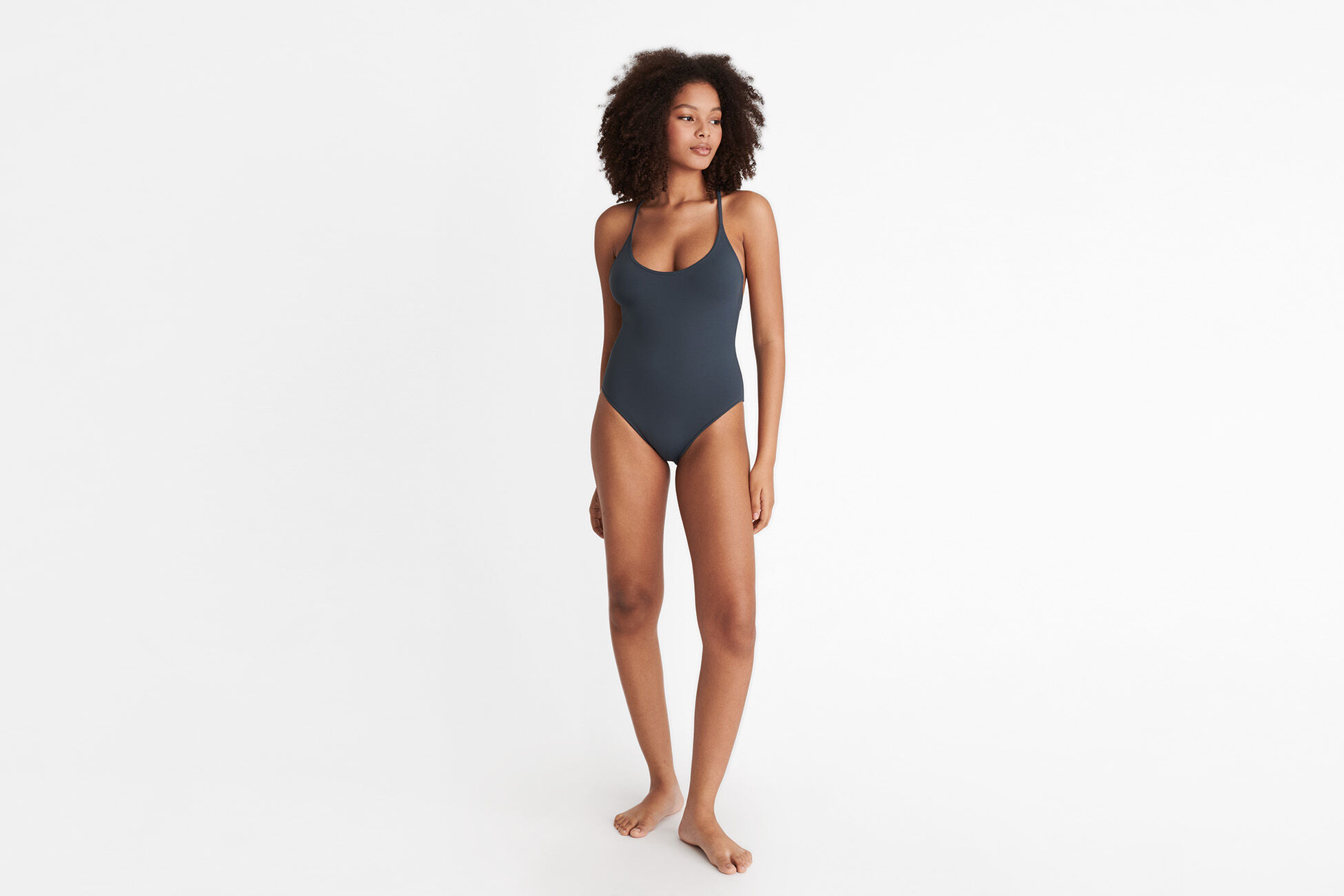 Virtuosa Sophisticated one-piece standard view �