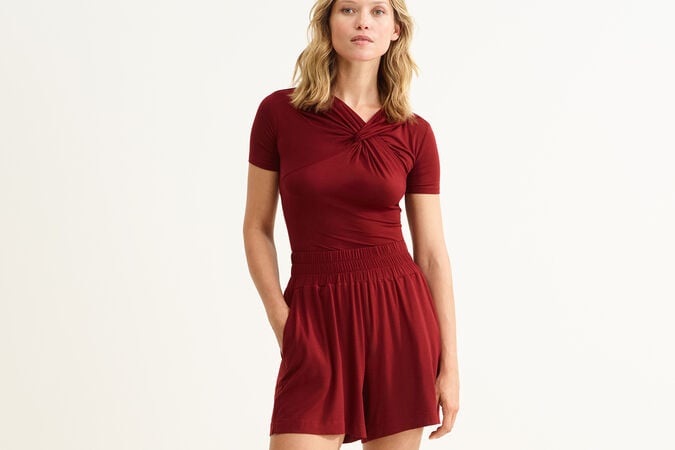 Anna Camiseta Vista est&aacute;ndar 1 de 3