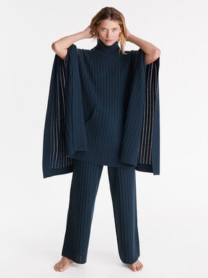 Magnifique Poncho Vista est&aacute;ndar 1