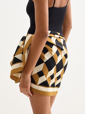 Vibration Sarong standard view 3