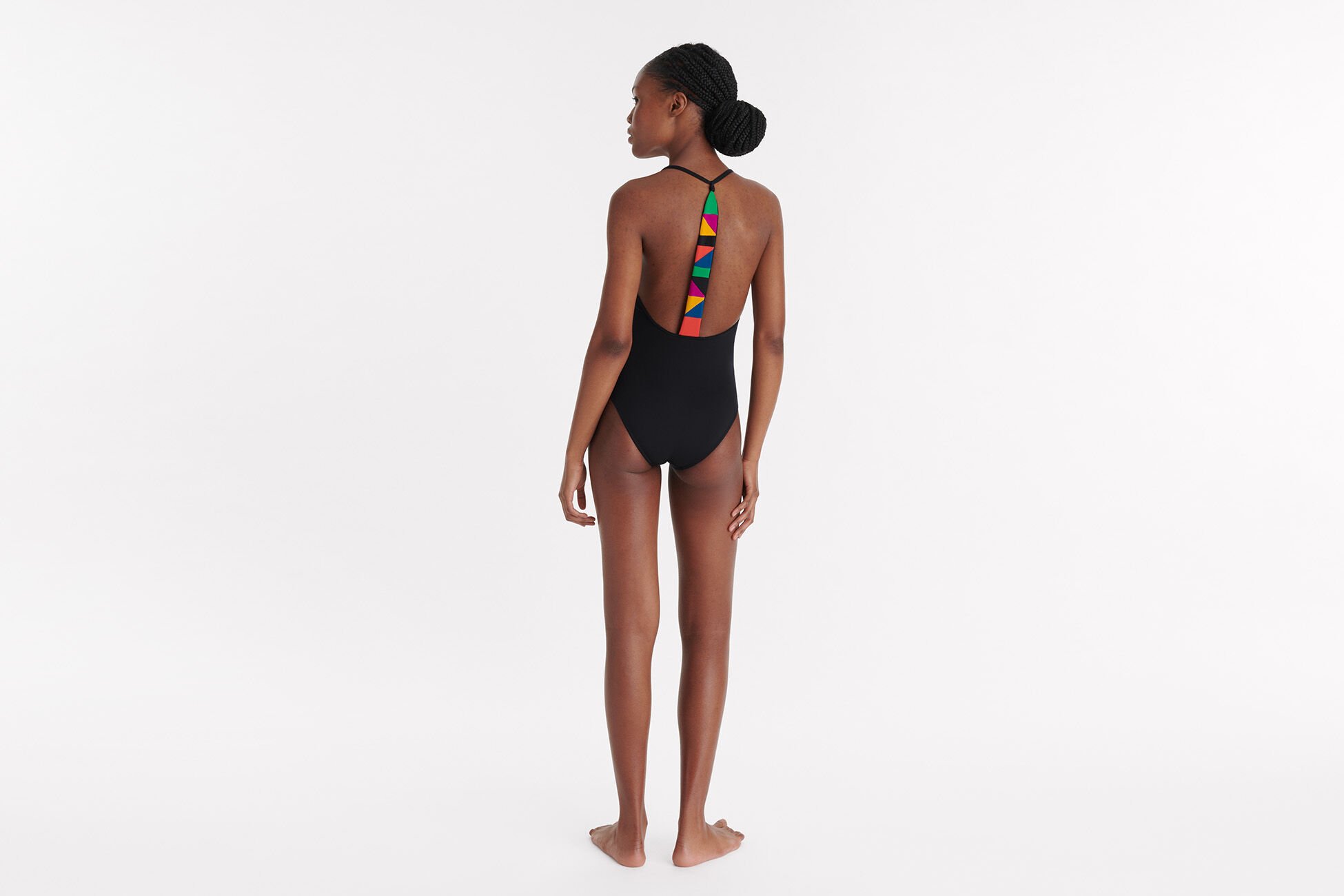 Virtuosa Sophisticated one-piece standard view �