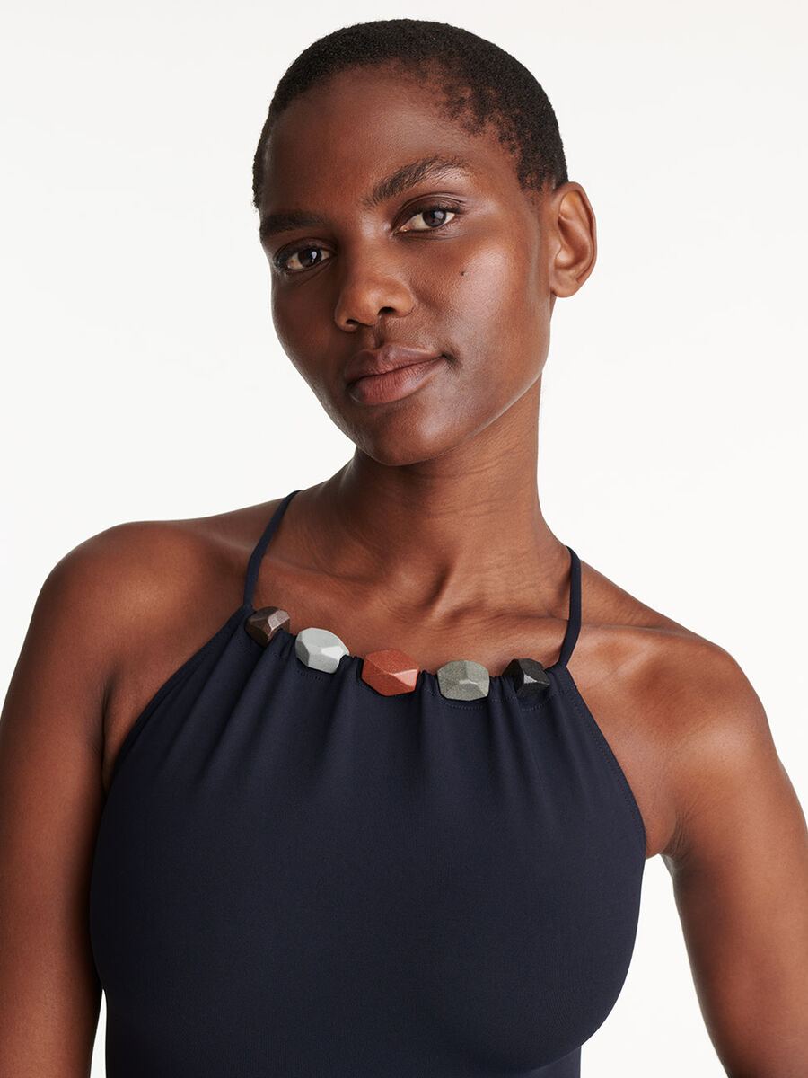 Venus Sophisticated one-piece standard view �