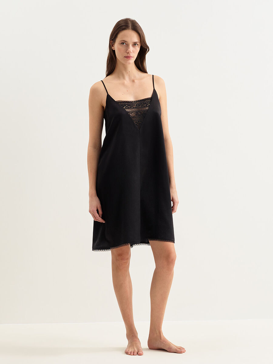 Invisible Nightshirt standard view �