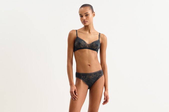 D&eacute;licieux Triangle bra standard view 1 out of 3