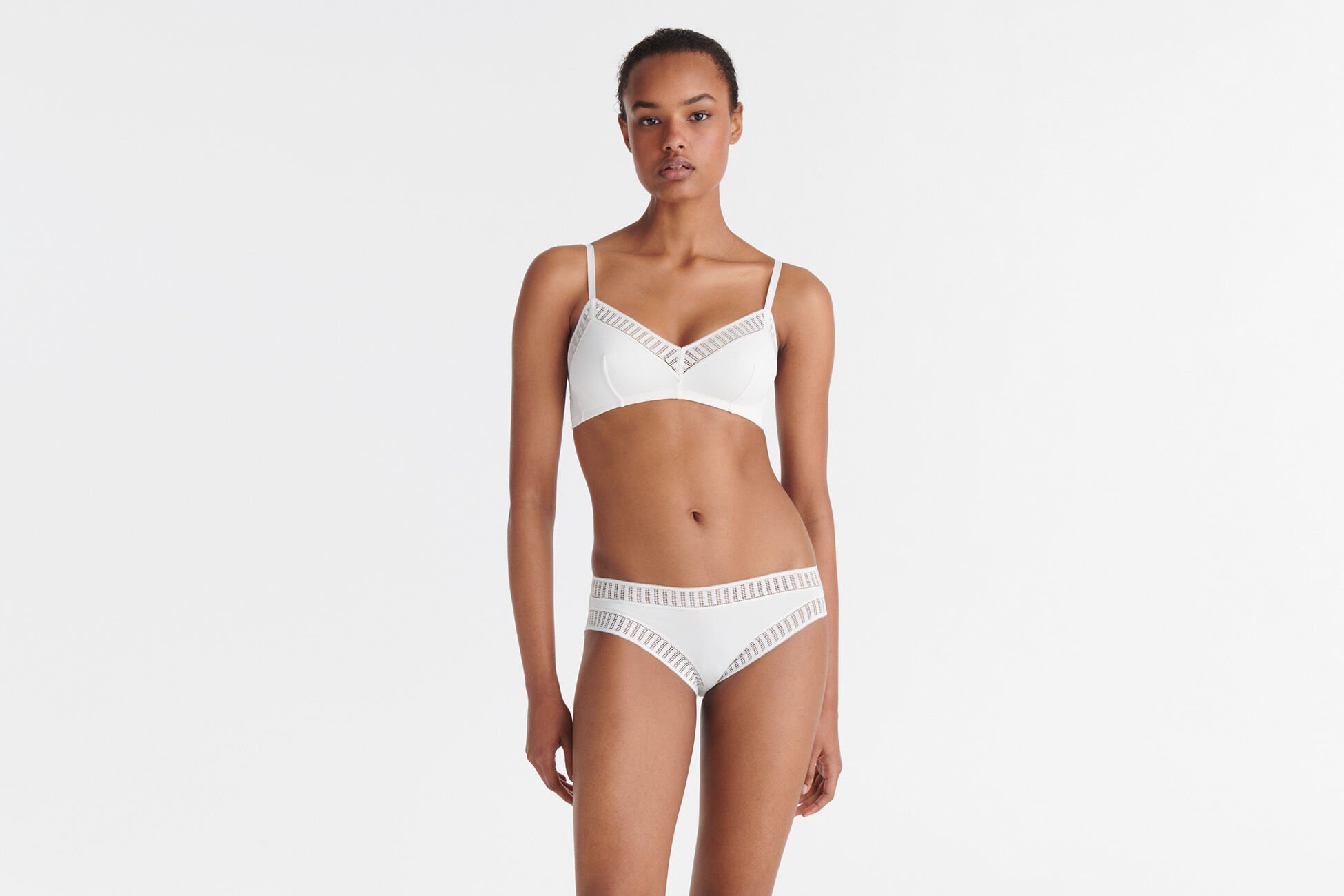 Madeleine graph Triangle bra standard view NaN