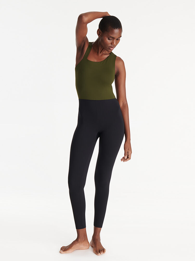 Estelle-BLACK/SILK