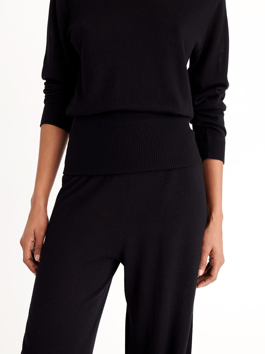 Feuilleton Pantalón ancho Vista estándar NaN