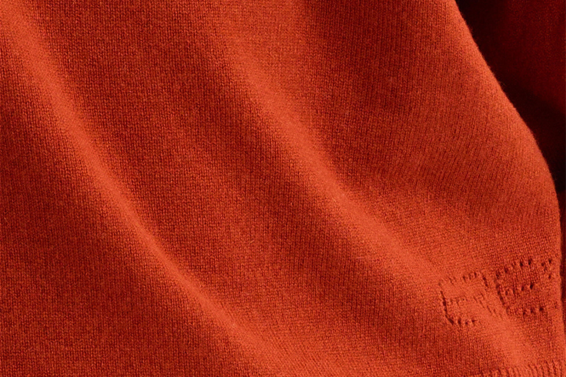 Famous Sweater standard view NaN