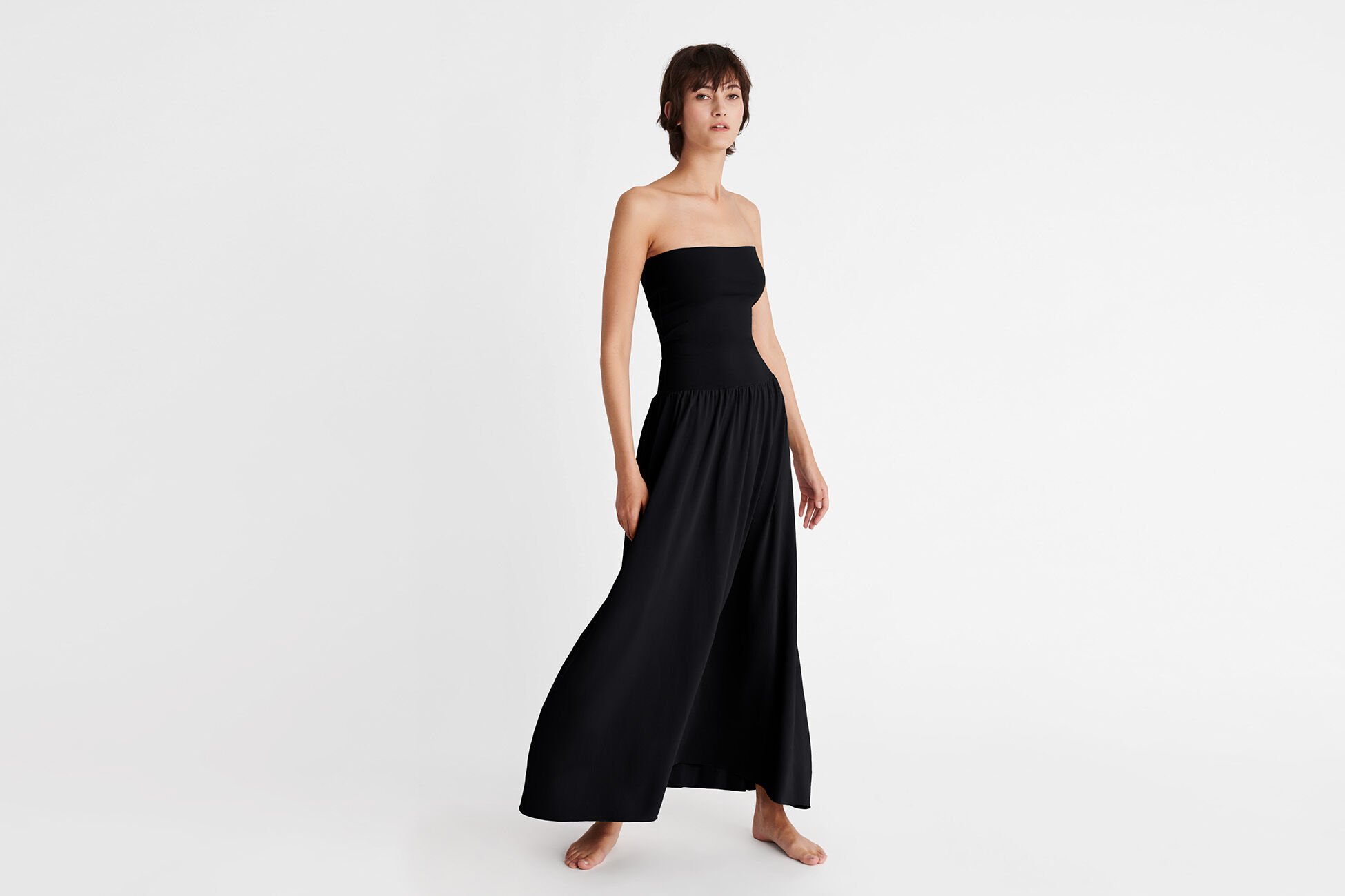 Oda Trägerloses langes Kleid Standardansicht NaN