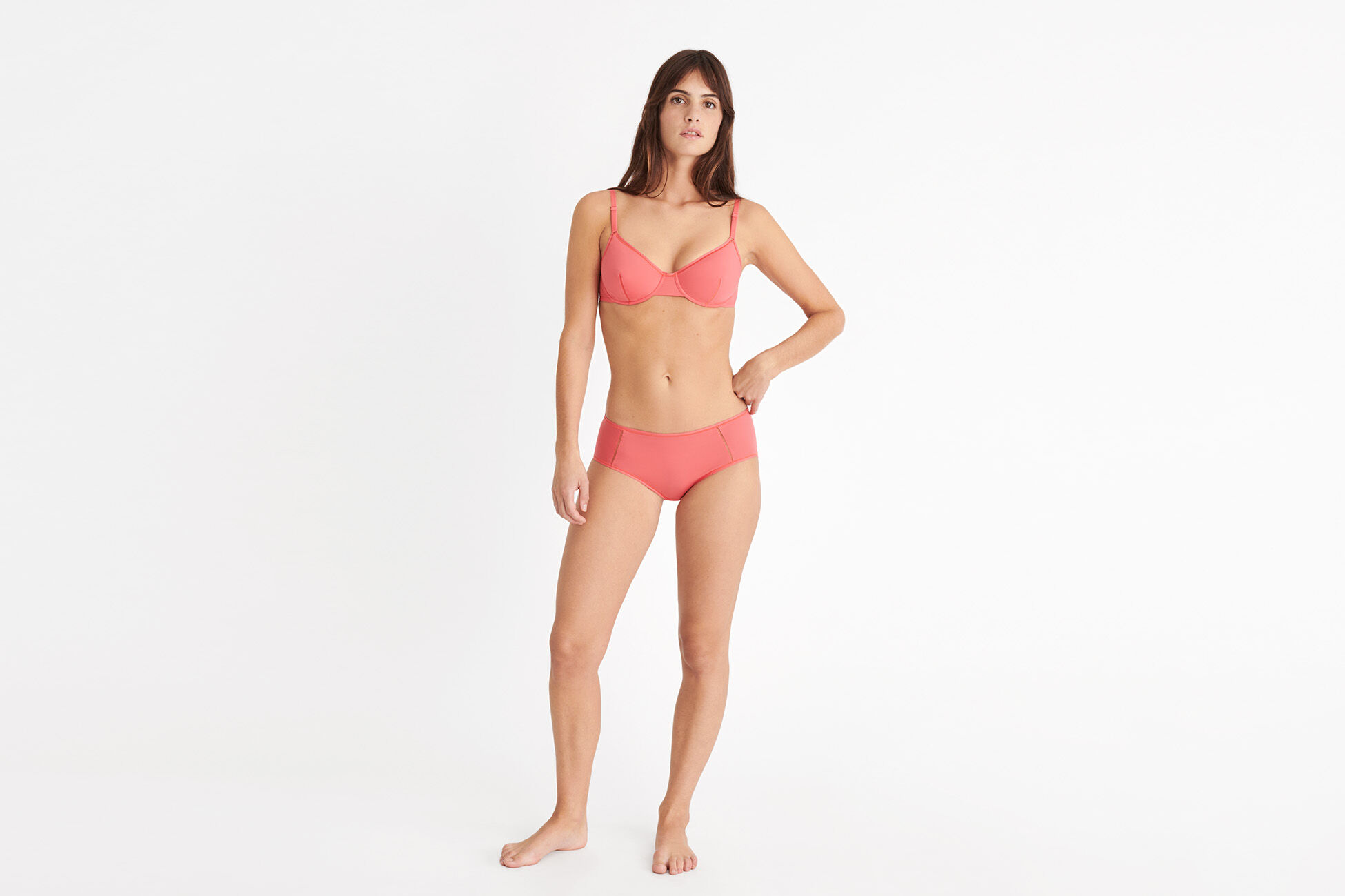 Monica soyeuse Shorty vue standard NaN