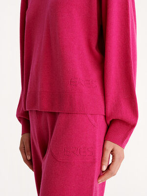 Famous Sweater standard view 1