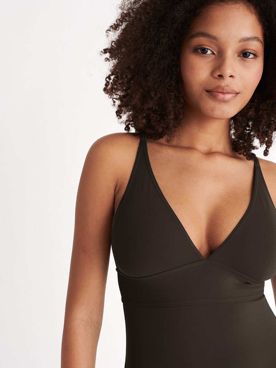 Larcin Une-pièce triangle vue standard NaN