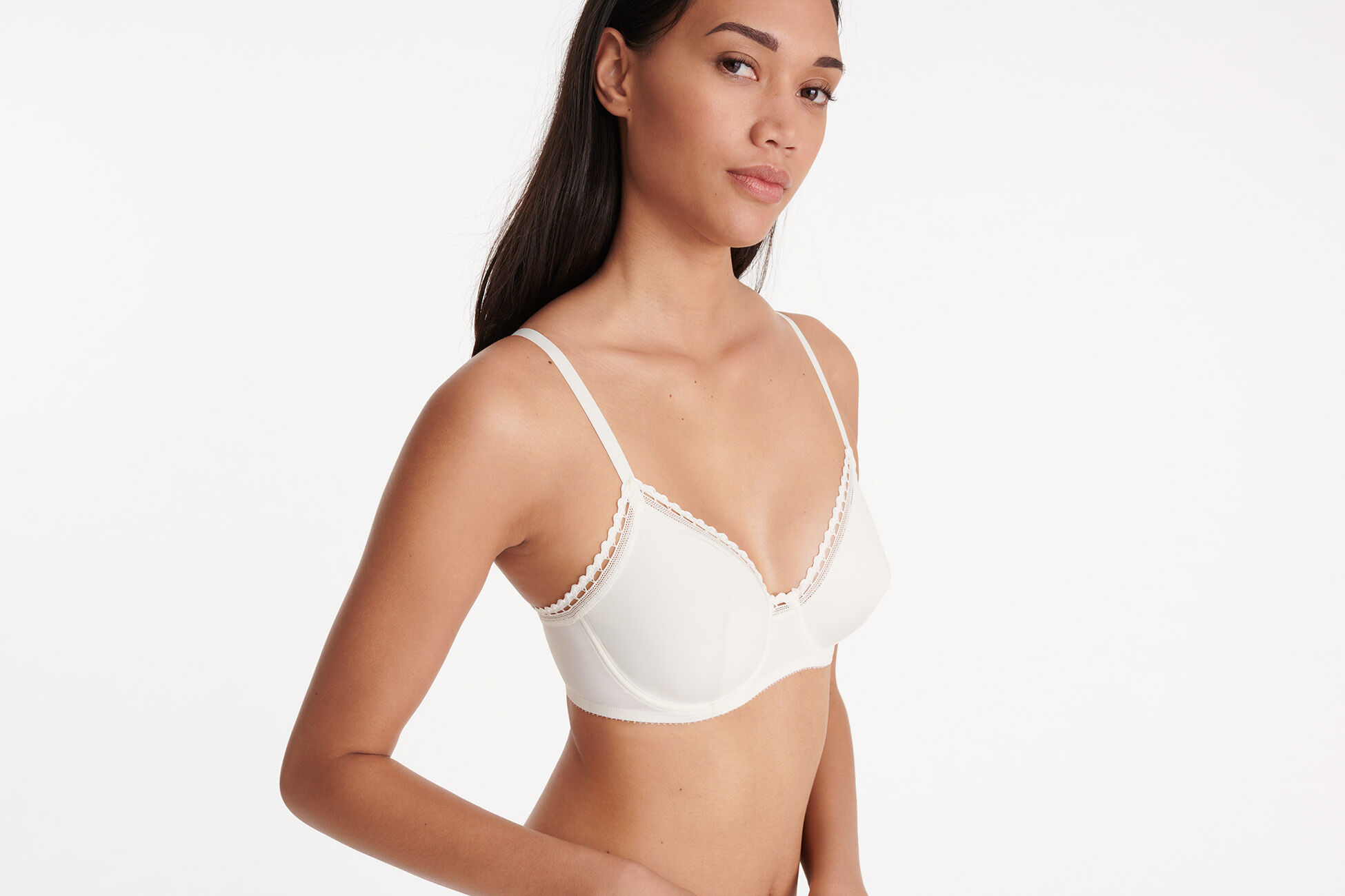 Flow Full-cup bra standard view NaN