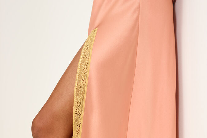Sophistiqu&eacute;e Long dress standard view 4 out of 4