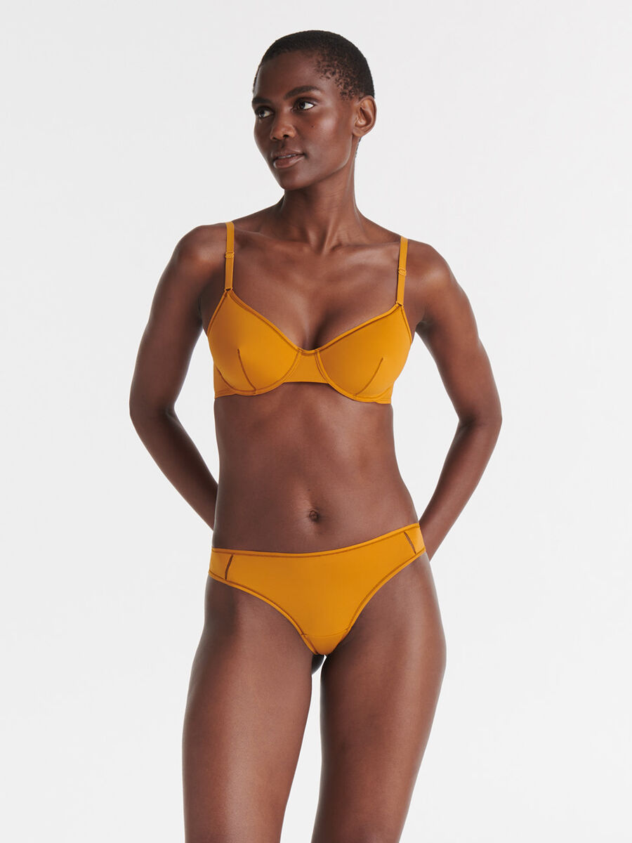 Mika soyeuse Tanga standard view NaN