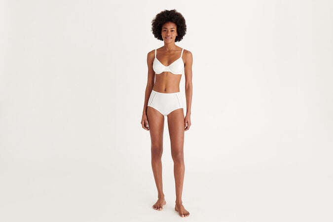 Ilona soyeuse Emboîtant vue standard 2