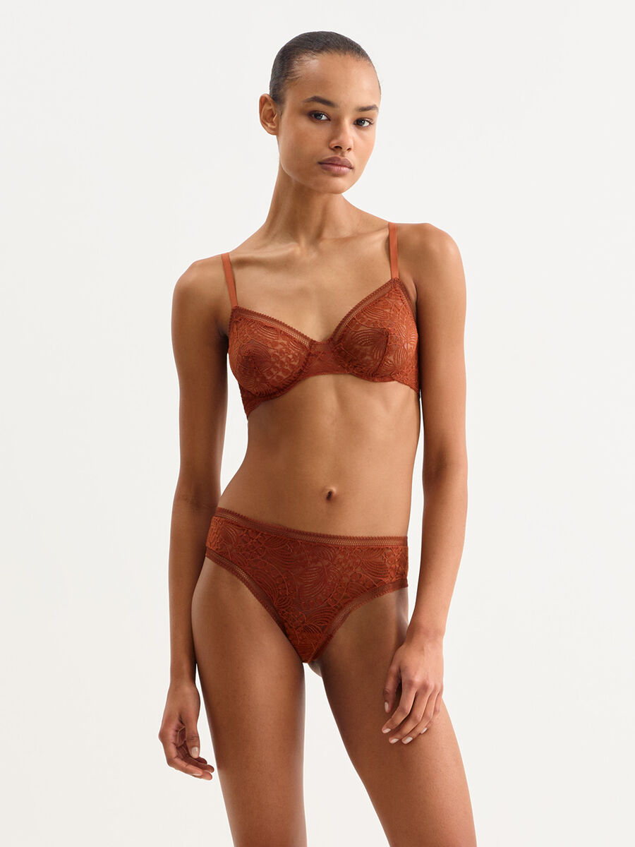 Cerise Full-cup bra standard view 1 out of 4